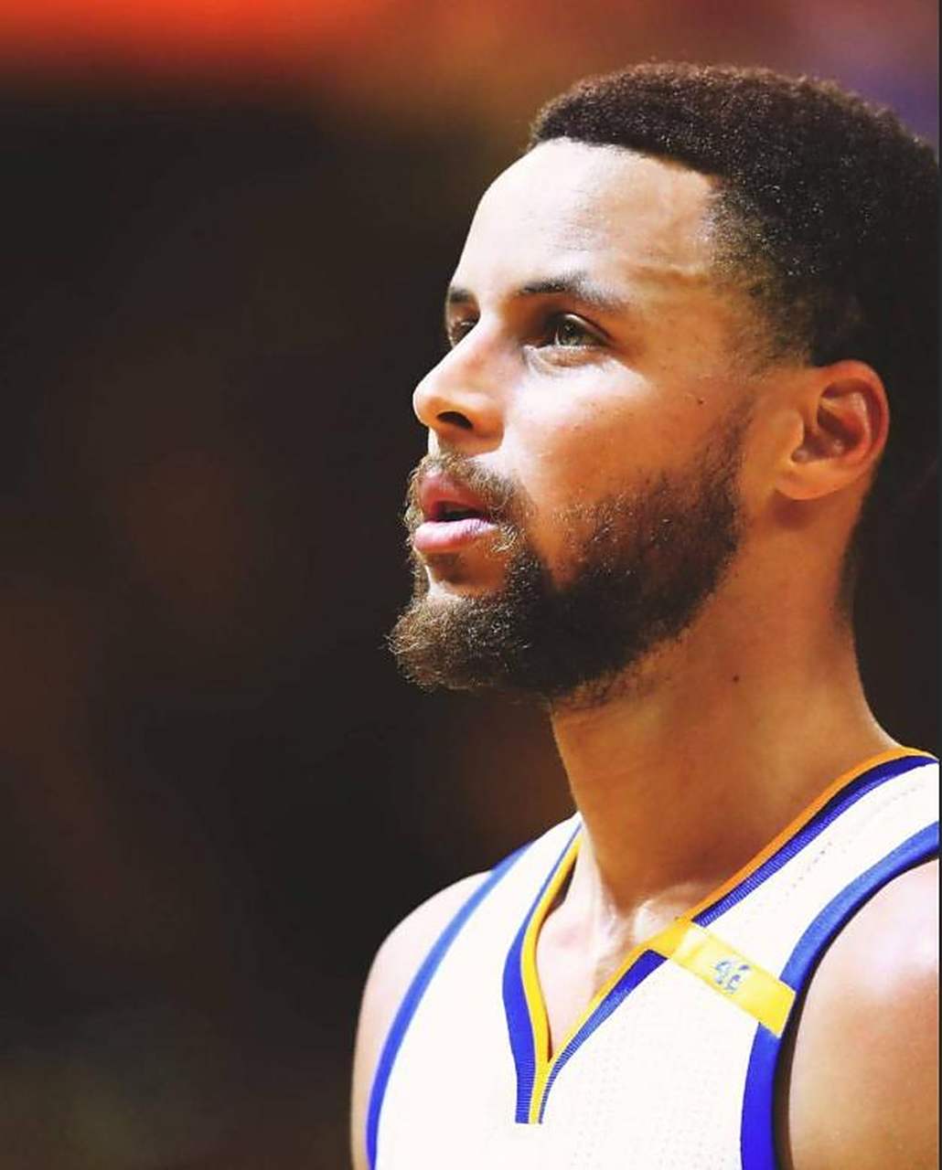 勇士被老鹰逆转，库里独揽+表现抢眼却无力制胜的简单介绍