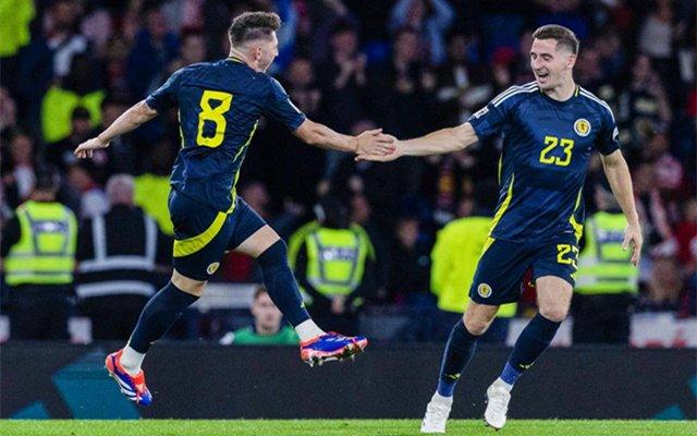 荷兰大胜希腊队进入欧国联半决赛