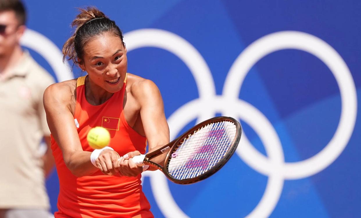 巴西女足士气高涨，备战关键比赛的简单介绍