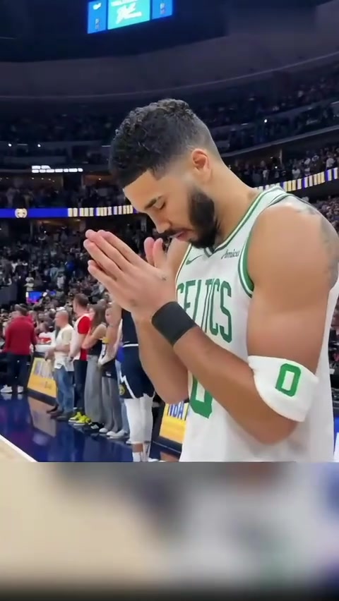 关于凯尔特人战胜灰熊，塔图姆献出关键一球的信息