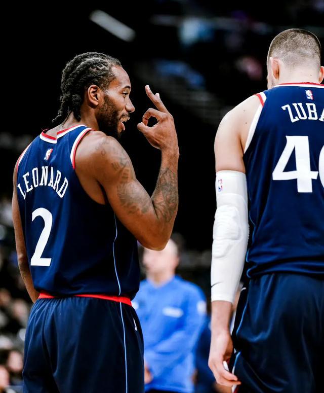 包含掘金绝杀湖人B队,莫兰特爆发神勇的词条 包含掘金绝杀湖人B队,莫兰特爆发神勇的词条