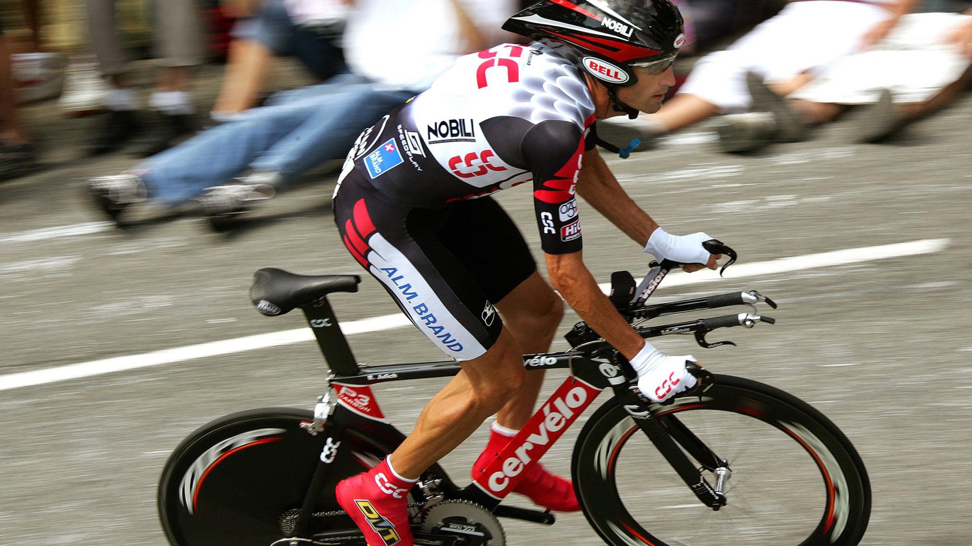 英格拉姆化身大场面先生，热火强势攻克绿军主场