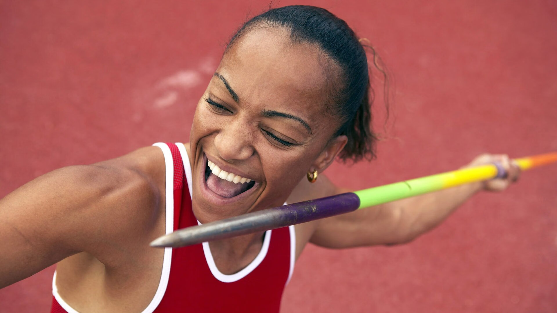 加勒比风暴与沙漠之鹰的对决，恩佐一球定音，牙买加险胜卡塔尔