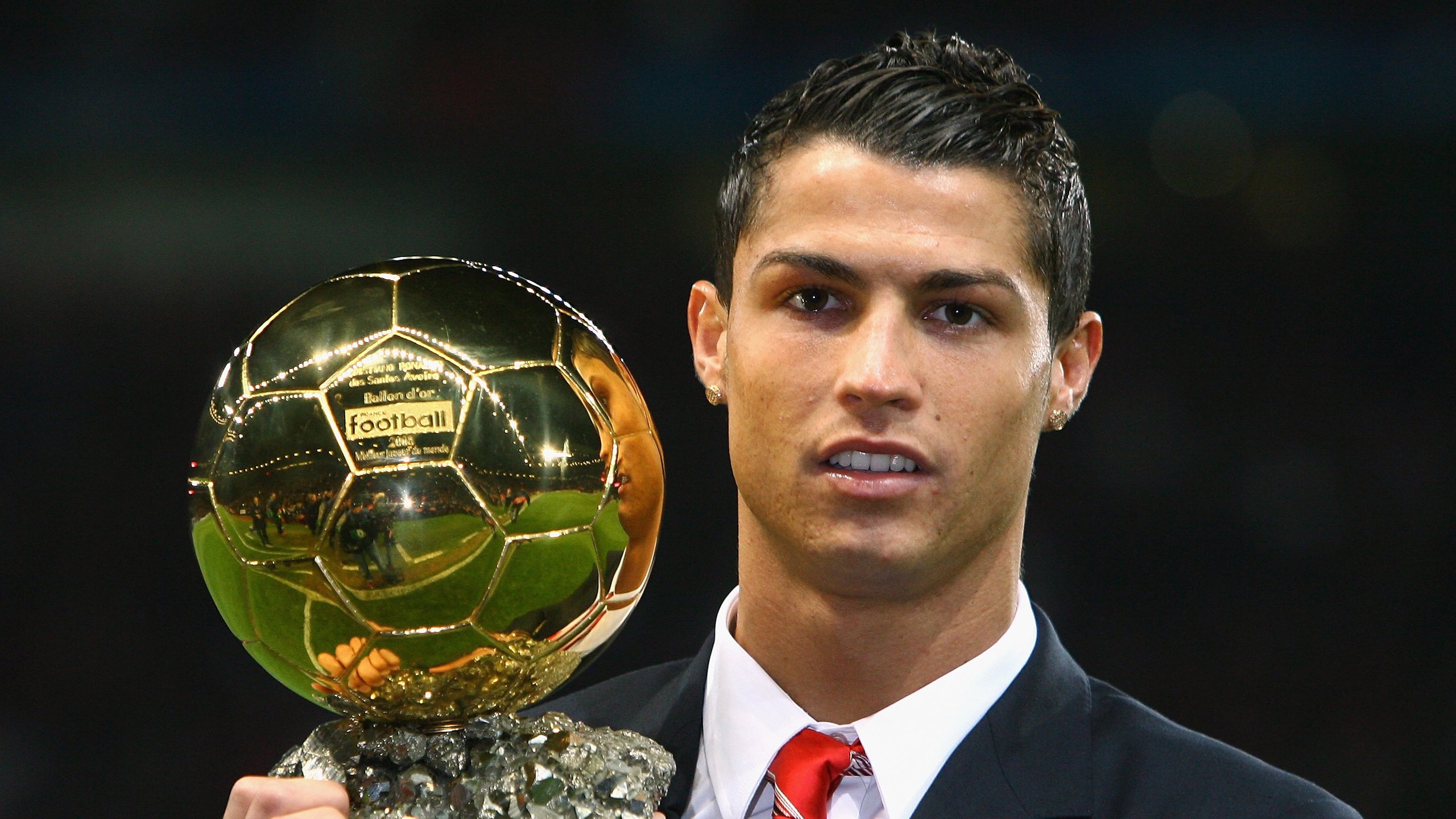 奥斯梅恩一锤定音！莱比锡红牛连续得分压制埃及，世界排名争夺战迎来新王？